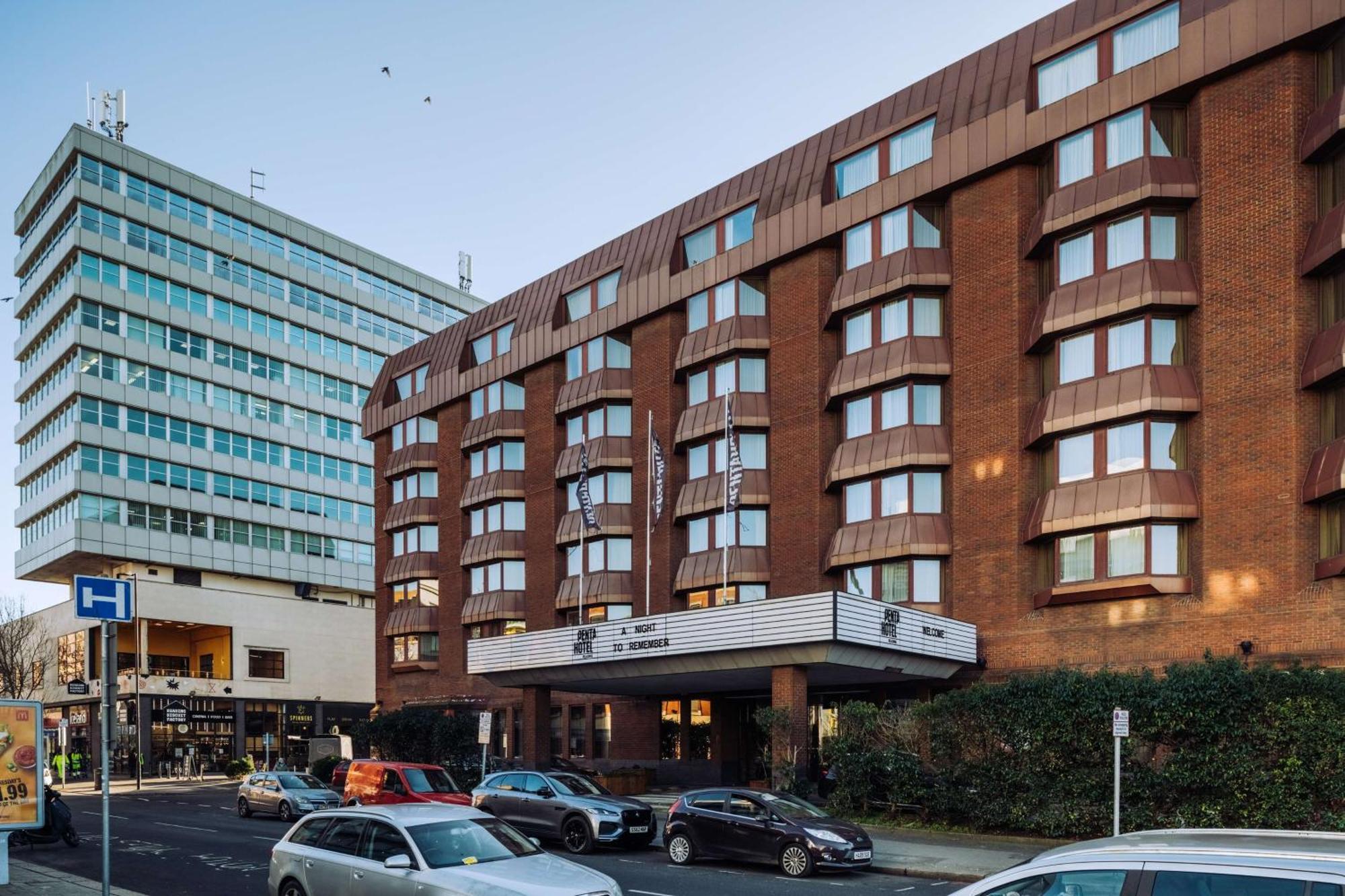 Pentahotel Reading Exterior foto